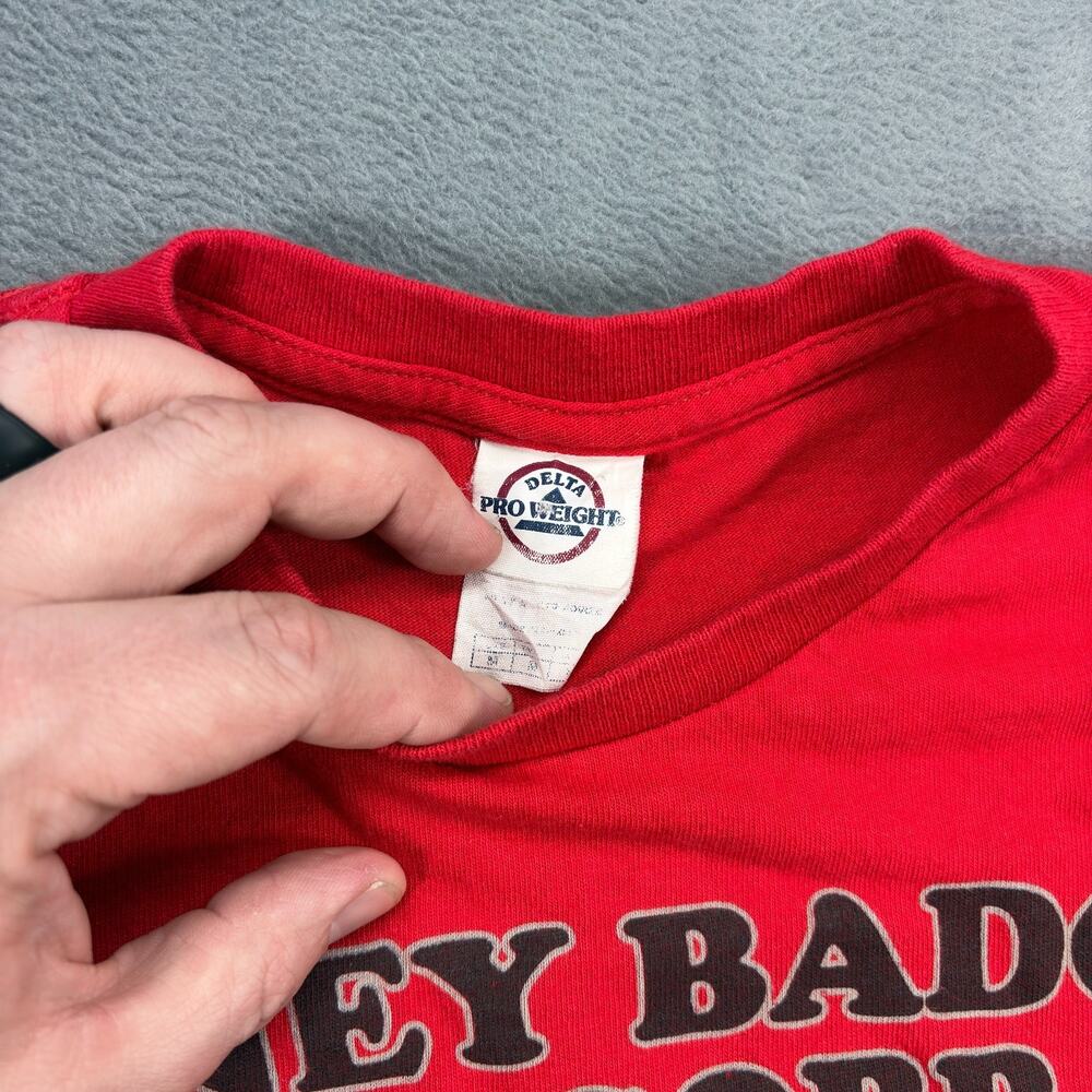 Honey Badger Vs. Cobra T-Shirt Men's Medium Red Delta Pro Weight Funny Meme Tee - Picture 3 of 6